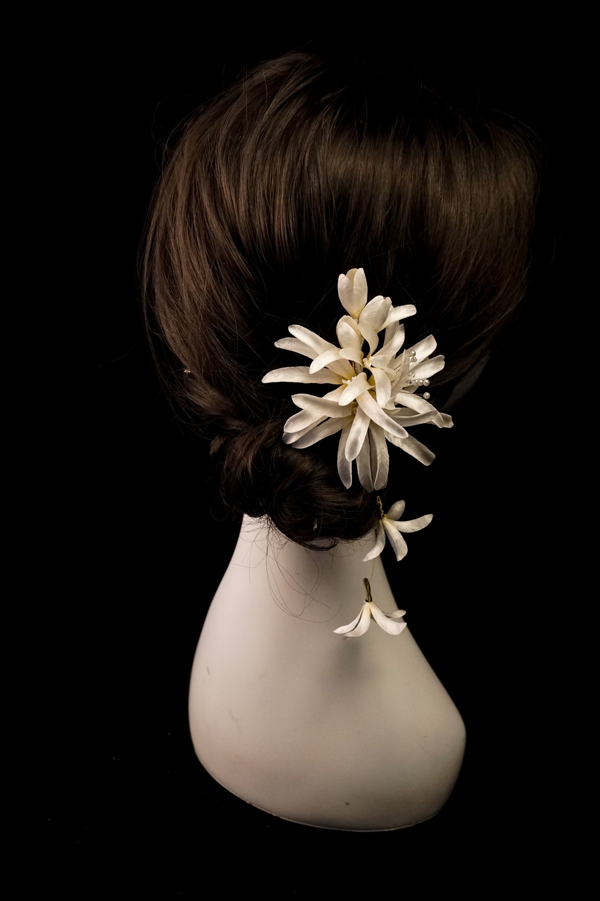 White Bridal Flower Hair Clip